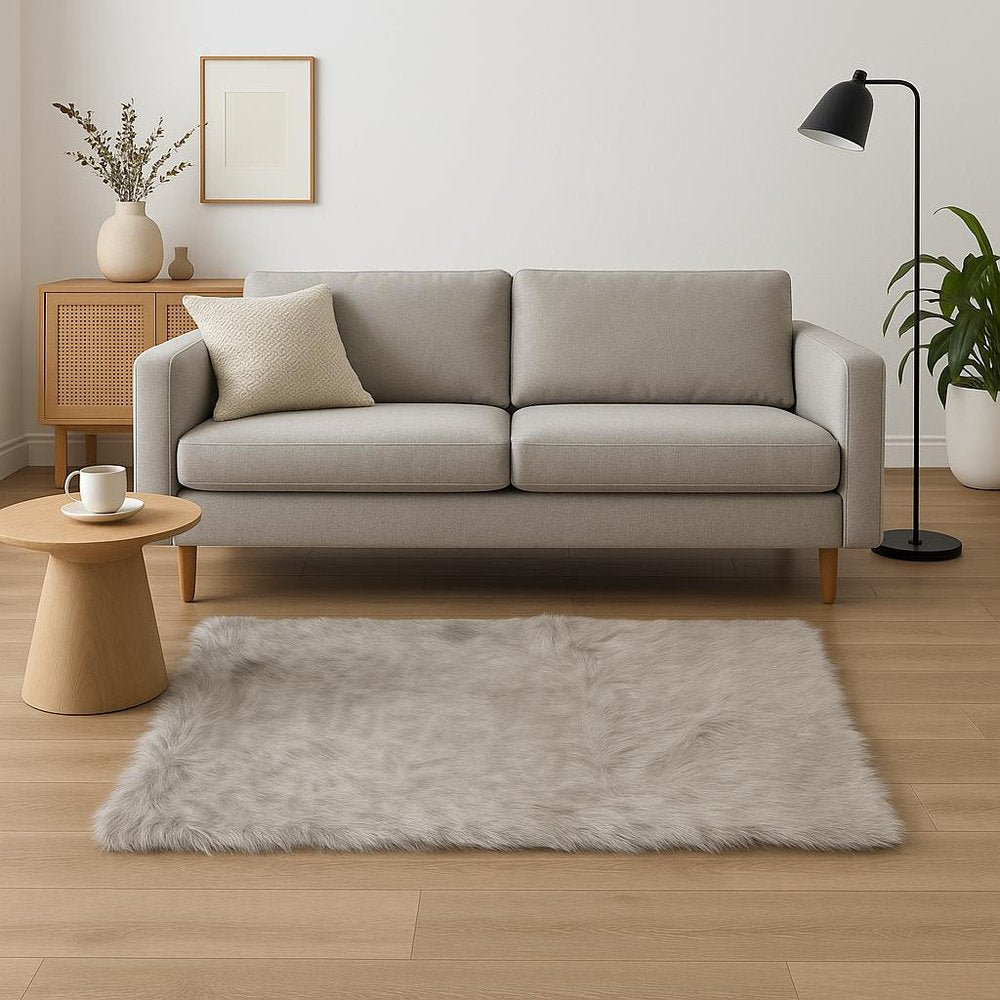 5' X 8' Off White Shag Area Rug