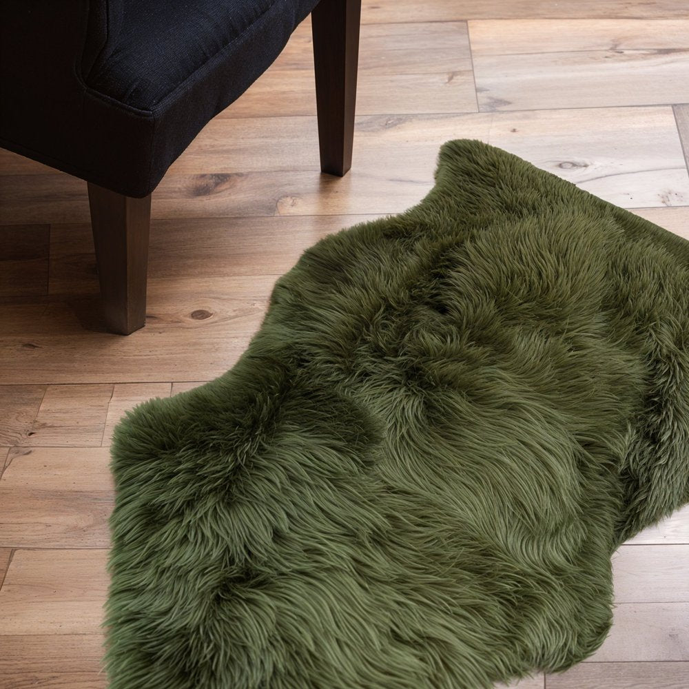 2' X 3' Dark Green New Zealand Lambs Wool Area Rug