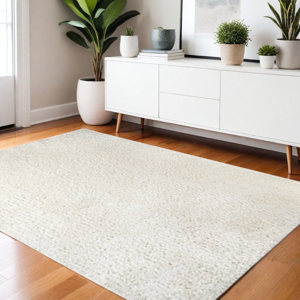 4' X 6' Ivory Shag Handmade Area Rug