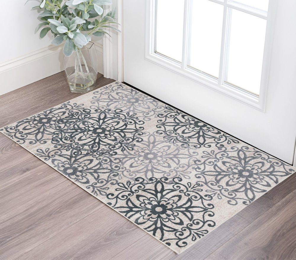 2' X 3' Gray And Charcoal Medallion Area Rug