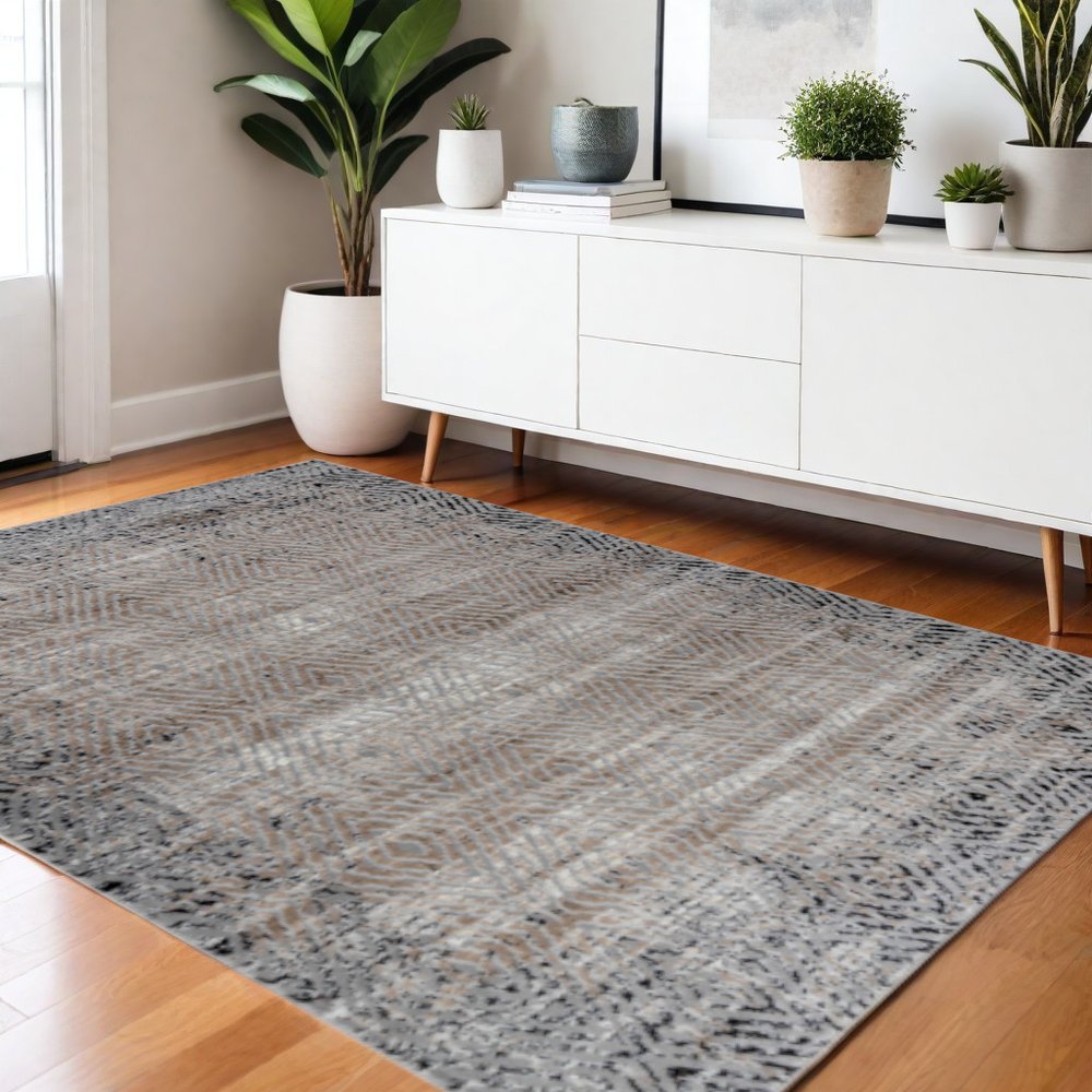 4' X 6' Brown Geometric Area Rug