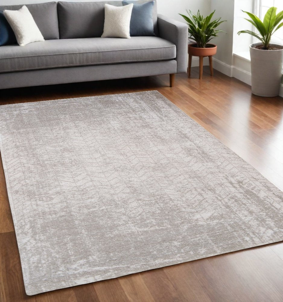 5' X 7' Gray and White Chevron Non Skid Area Rug