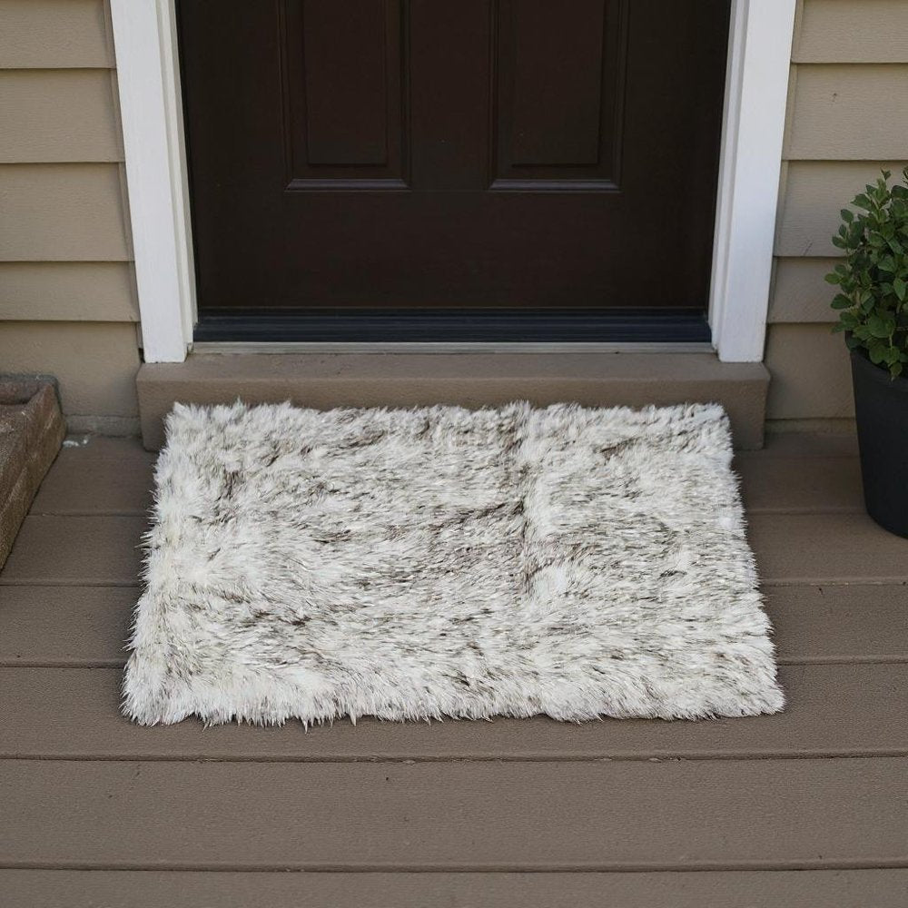 3' X 5' Gray Faux Fur Area Rug