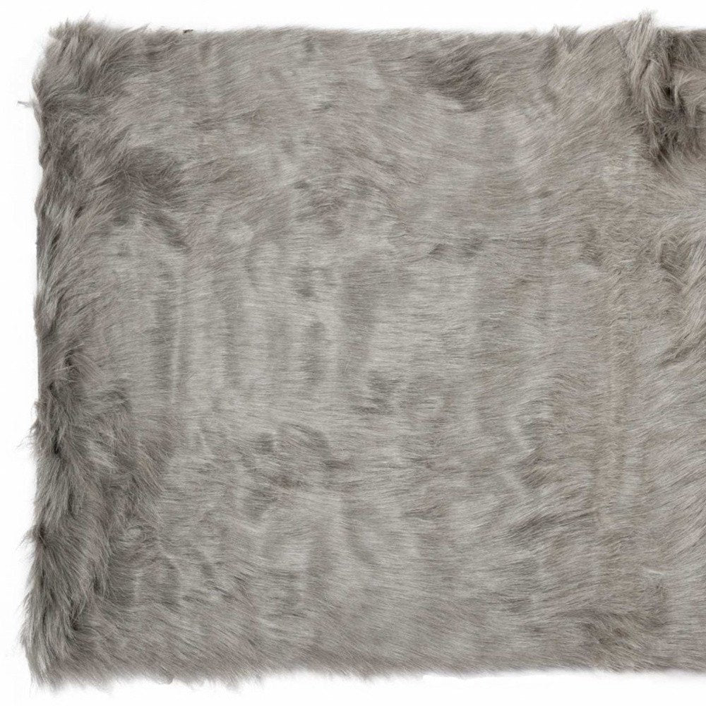 5' X 8' Off White Shag Area Rug
