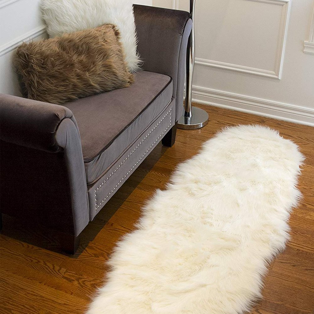 6' Off White Faux Sheepskin Area Rug