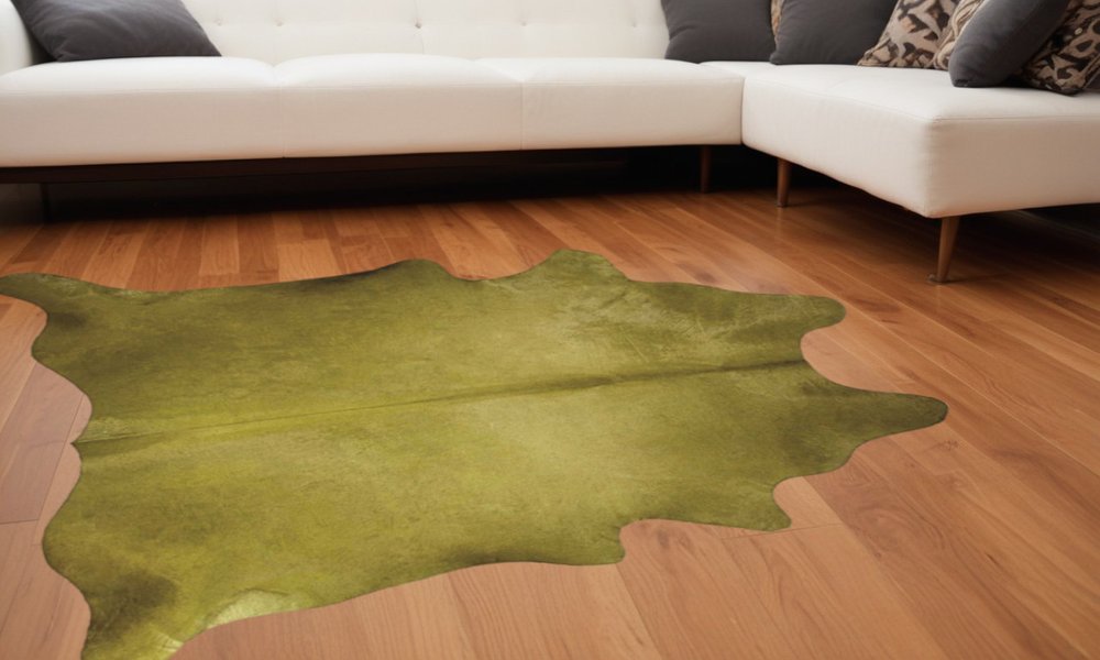 5' X 7' Lime Green Cowhide Area Rug