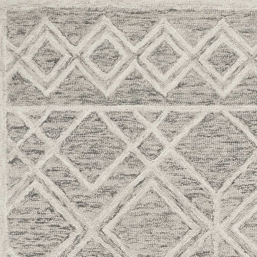 8' X 10' Sand Beige And Ivory Wool Geometric Hand Tufted Area Rug