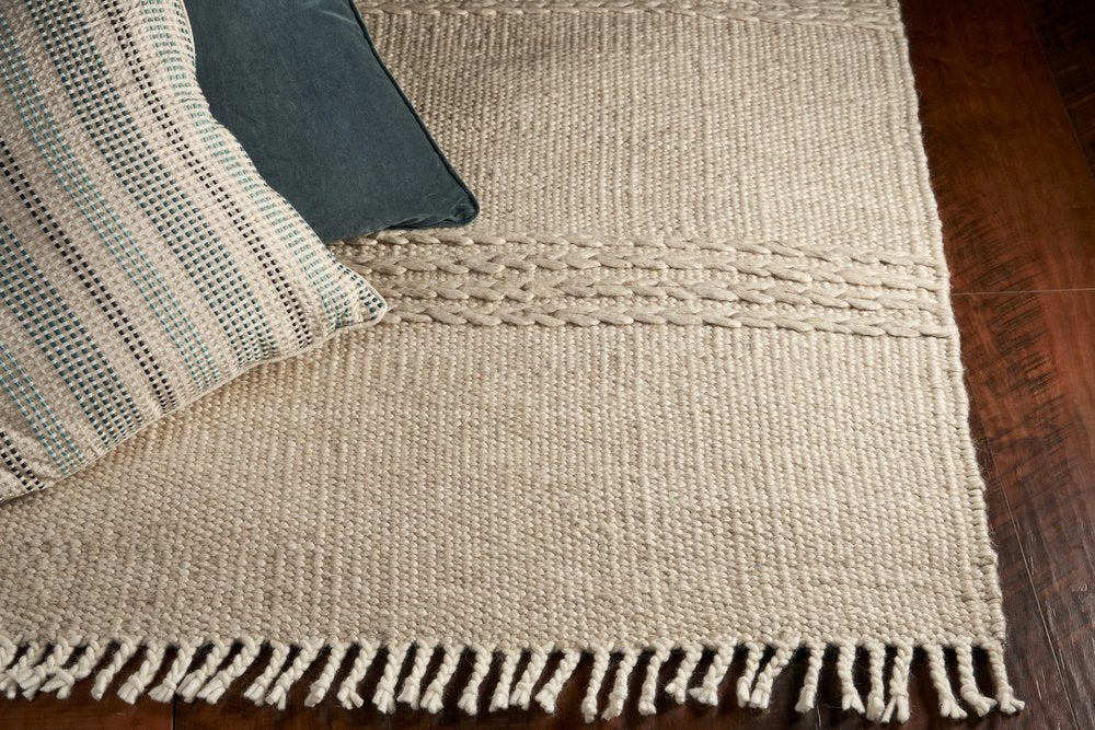 7' X 9' Beige Wool Hand Woven Area Rug