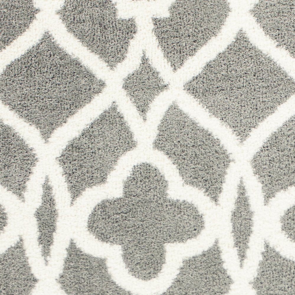 5' X 8' Gray And Ivory Ogee Area Rug