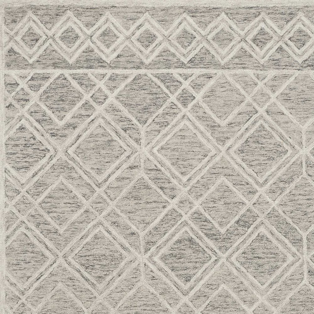8' X 10' Sand Beige And Ivory Wool Geometric Hand Tufted Area Rug