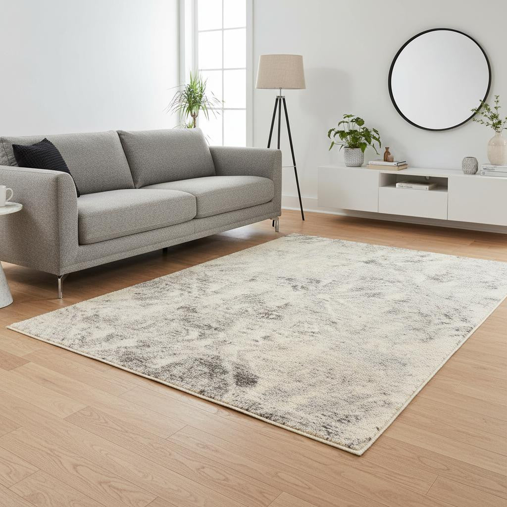 4' X 6' Gray And Ivory Diamond Area Rug