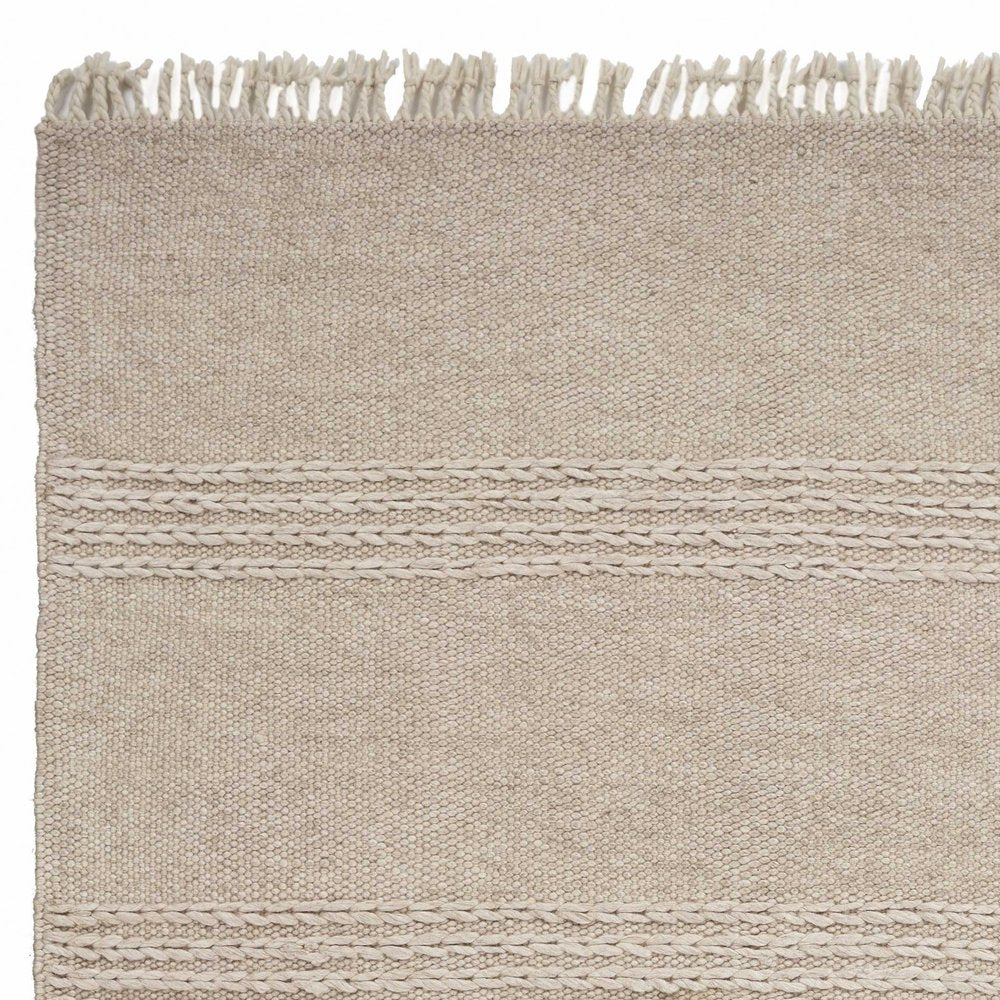 7' X 9' Beige Wool Hand Woven Area Rug