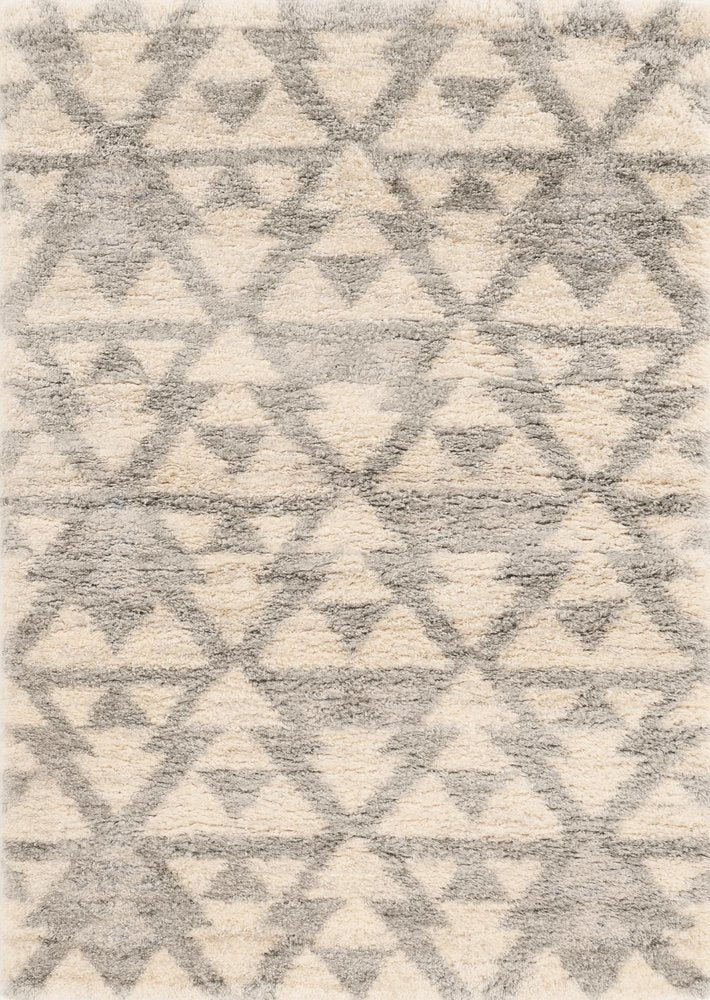 4' X 6' Ivory And Gray Geometric Distressed Area Rug