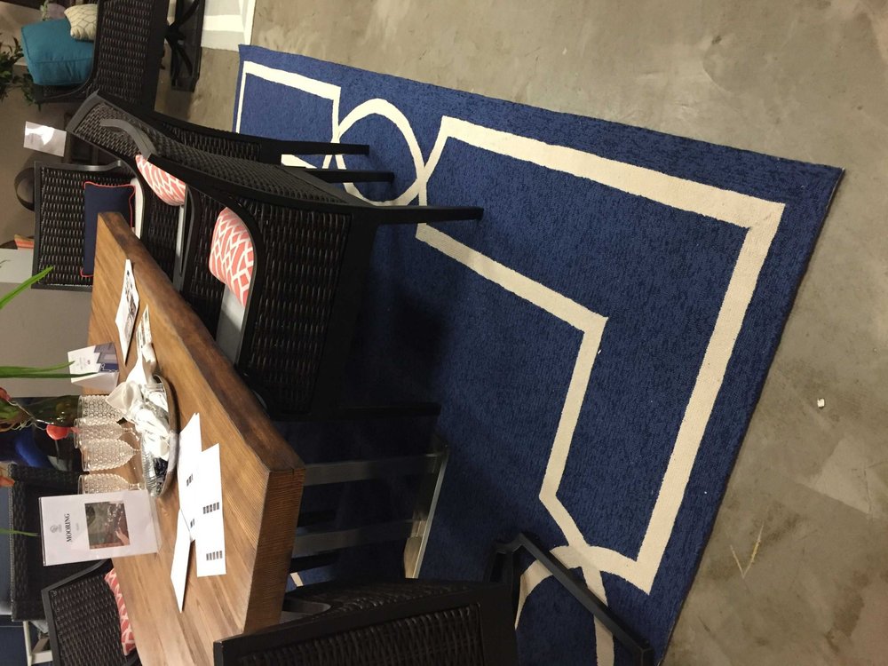 7' X 10' Blue And Ivory Geometric Hand Hooked Area Rug