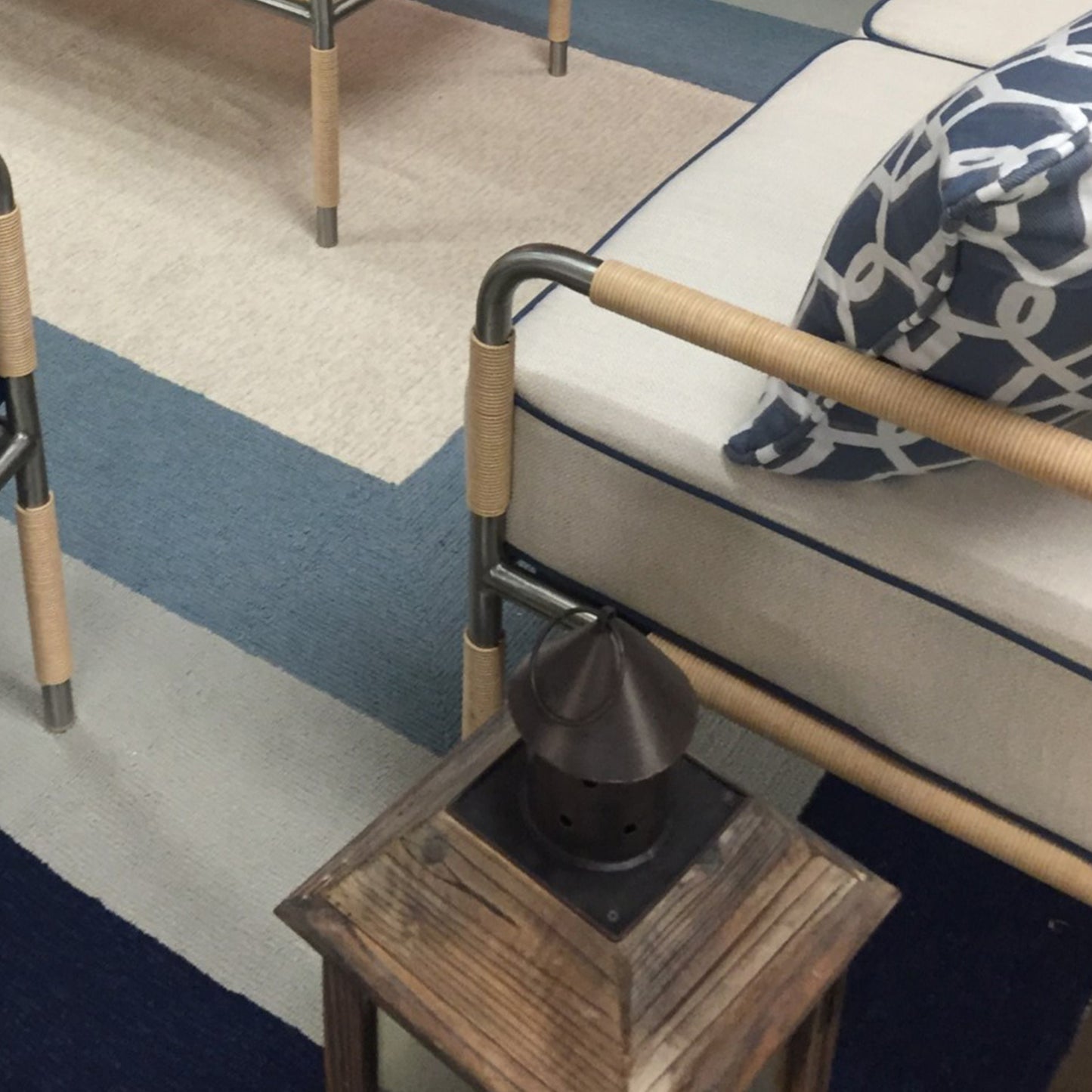 2' X 3' Black And Gray Geometric Hand Hooked Area Rug