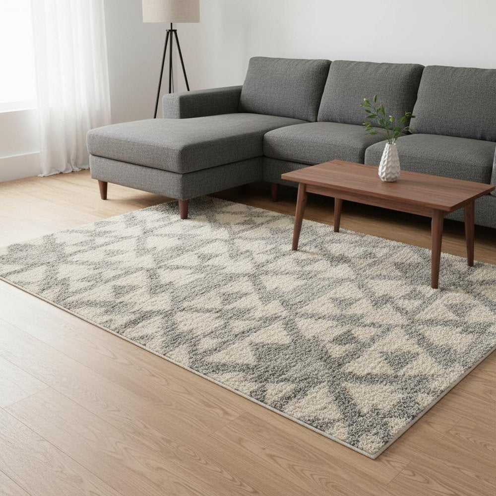 8' X 10' Ivory And Gray Geometric Area Rug