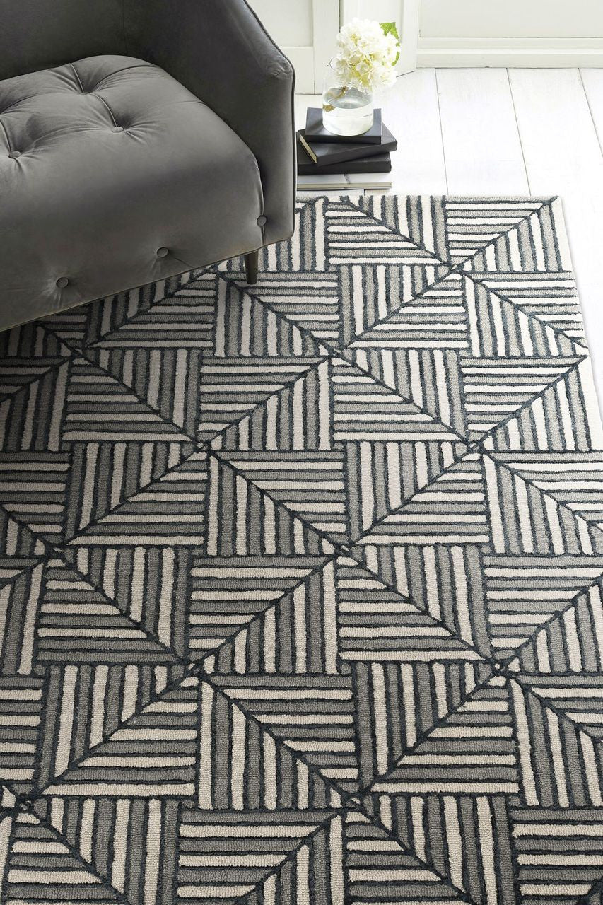 9' X 13' Beige and Charcoal Wool Geometric Hand Tufted Area Rug