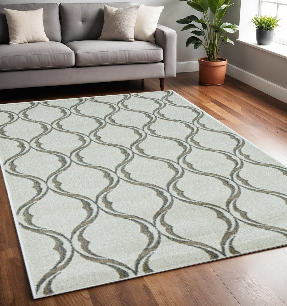3' X 5' Sand And Green Ogee Area Rug