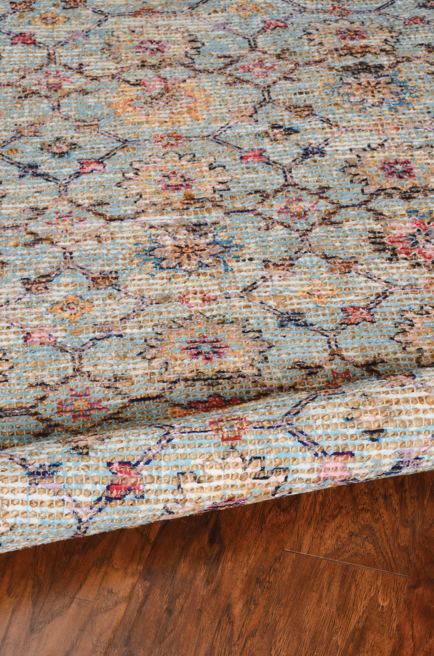 5' X 7' Blue And Beige Jute Floral Hand Woven Area Rug