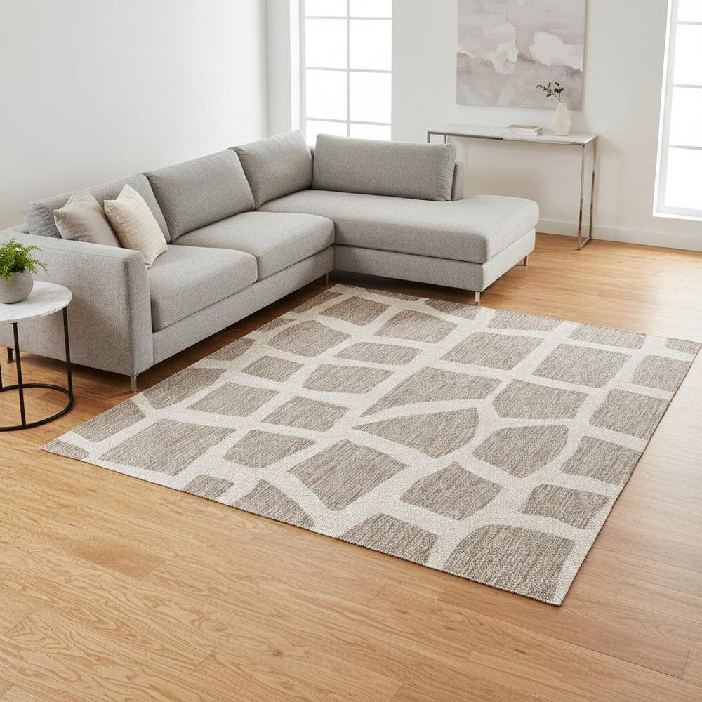 8' X 11' Gray And Ivory Cobblestone Area Rug