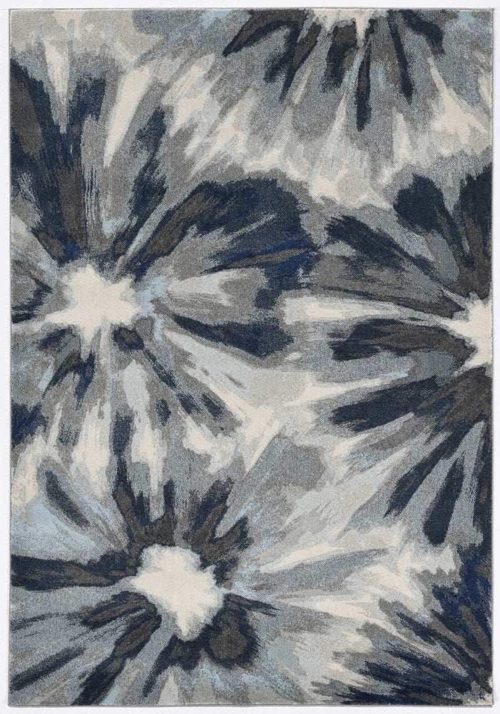 5' X 8' Ivory And Blue Floral Area Rug