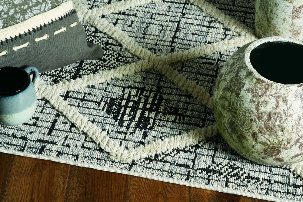 8' X 11' Cream And Charcoal Geometric Area Rug