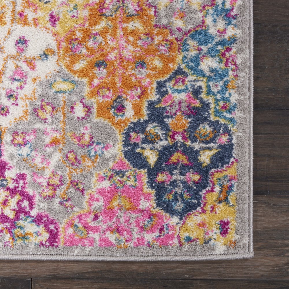 8' X 10' Gray Blue And Orange Quatrefoil Distressed Area Rug