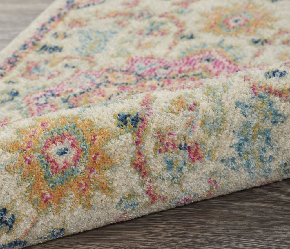 5' X 7' Pink And Ivory Southwestern Distressed Area Rug