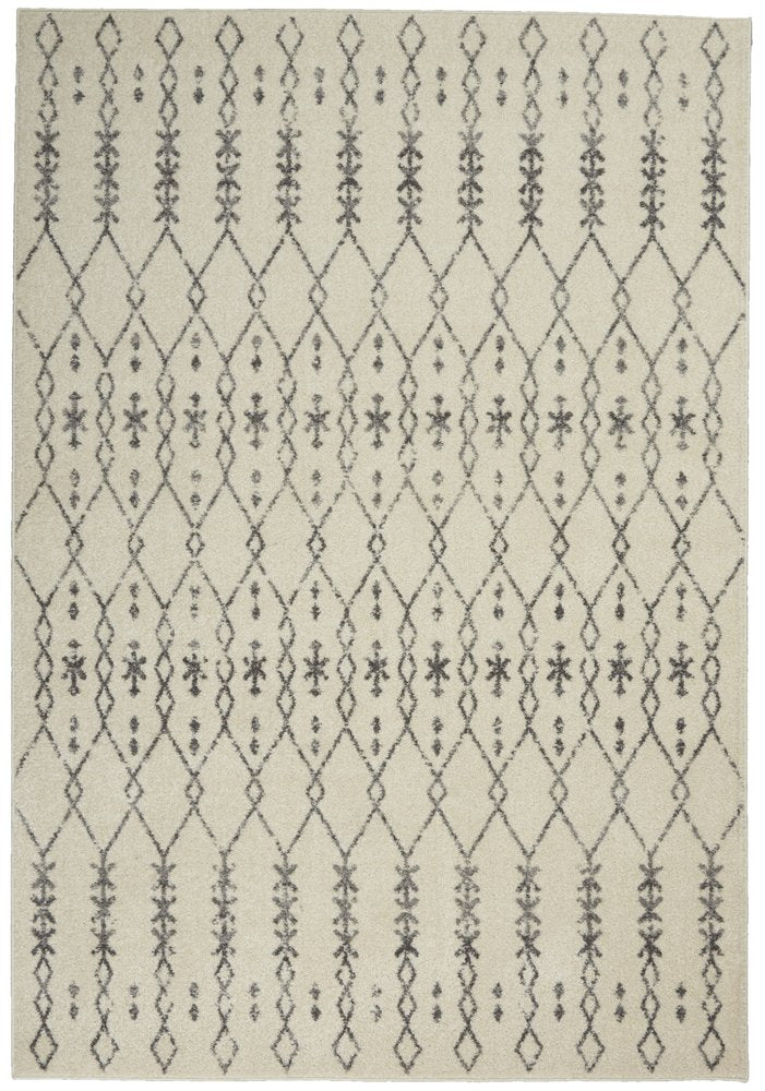 5' X 7' Gray And Ivory Geometric Distressed Area Rug
