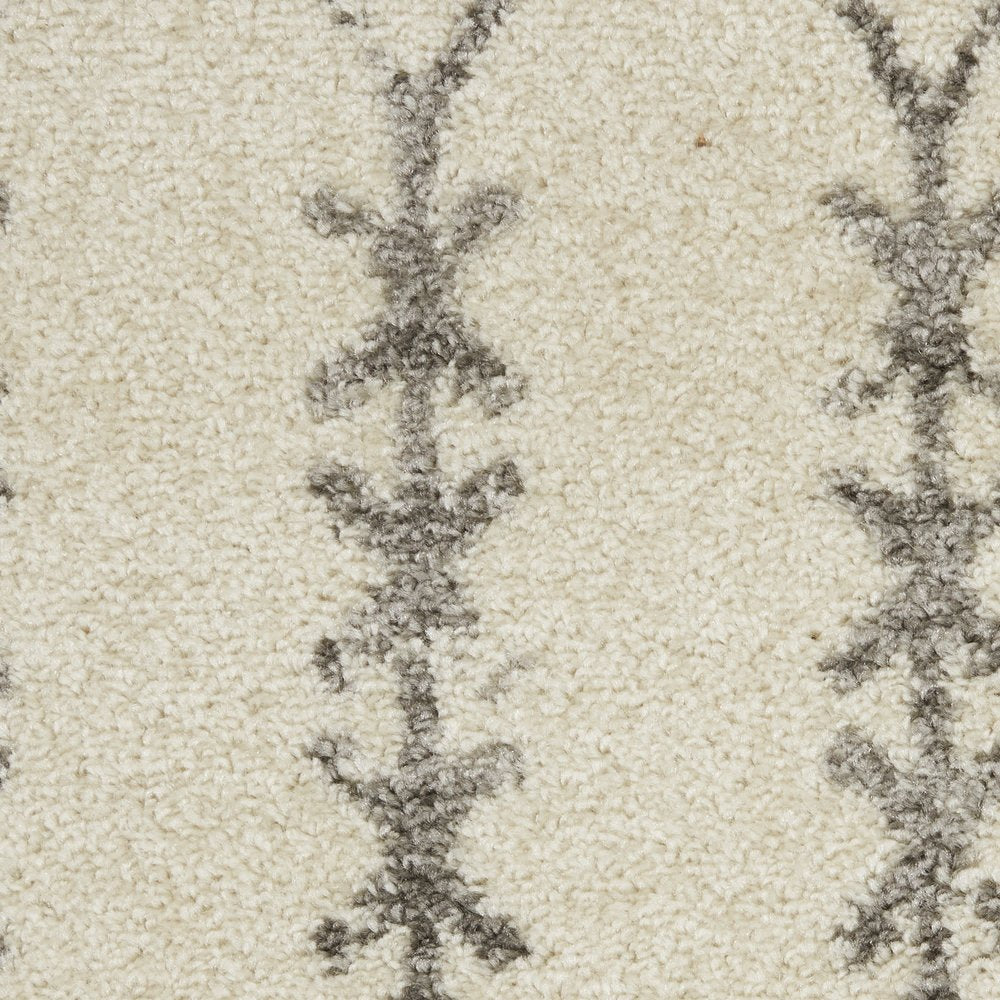 5' X 7' Gray And Ivory Geometric Distressed Area Rug