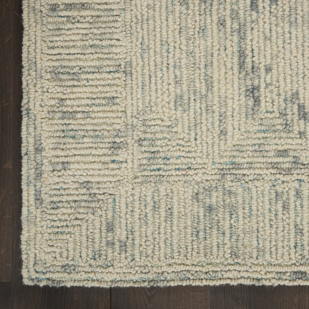 5' X 7' Gray And Ivory Geometric Distressed Area Rug