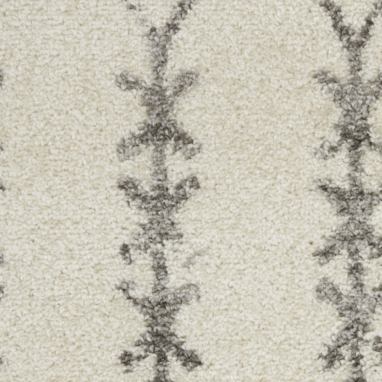 5' X 7' Gray And Ivory Geometric Distressed Area Rug