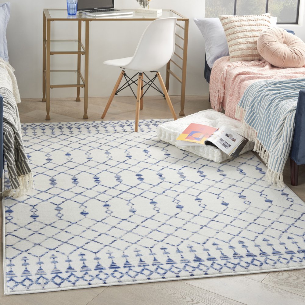 4' X 6' Ivory And Blue Geometric Area Rug