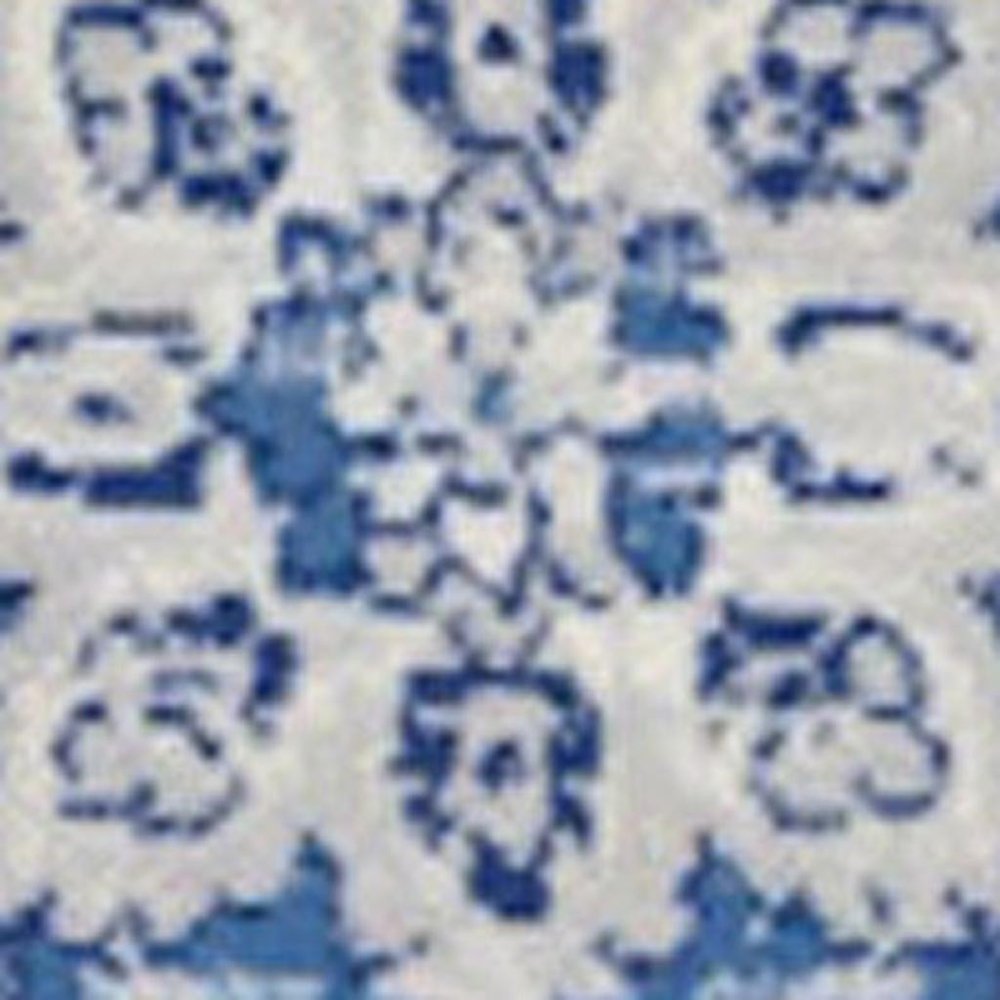 5' X 7' Ivory And Blue Medallion Area Rug