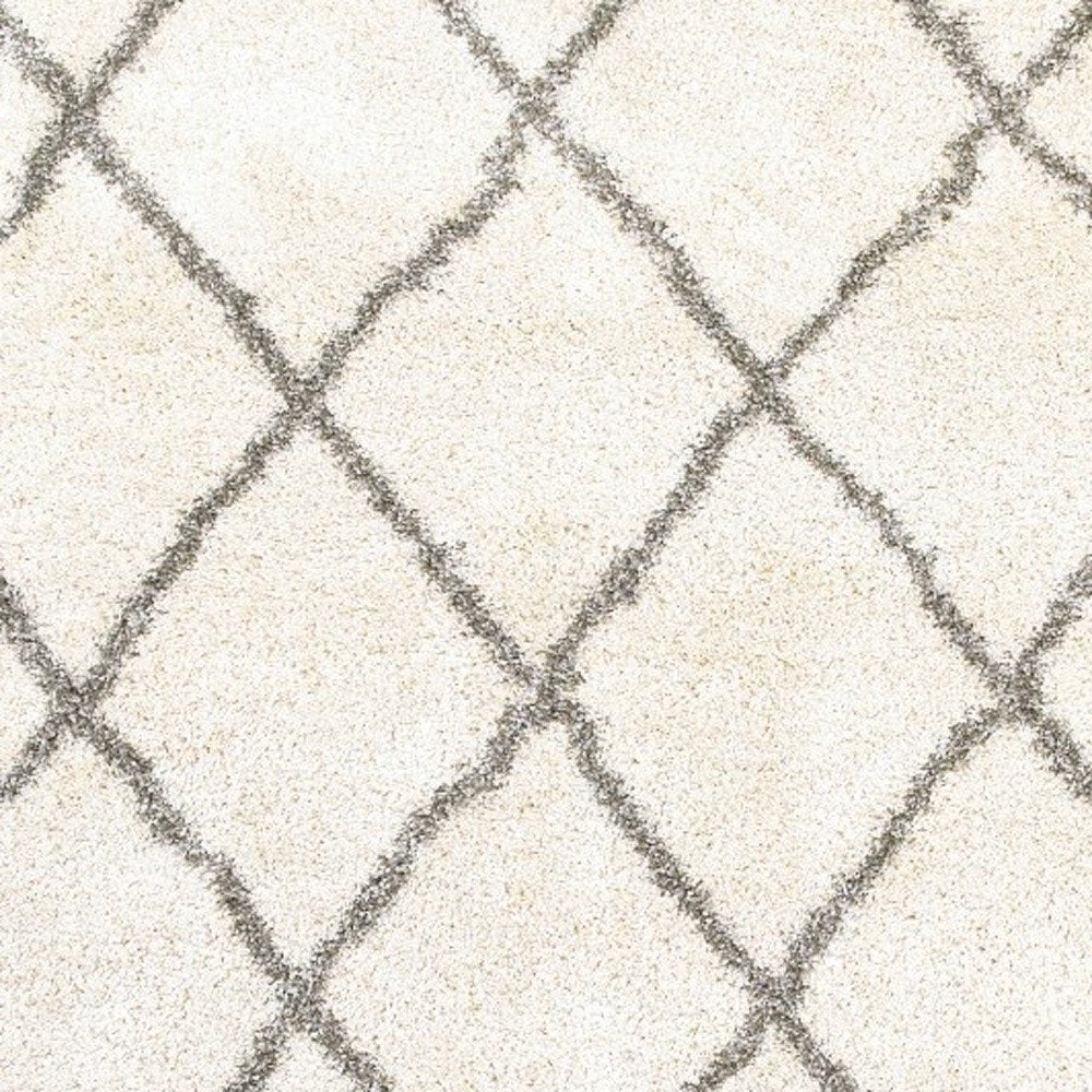8' X 11' Ivory And Gray Geometric Lattice Area Rug