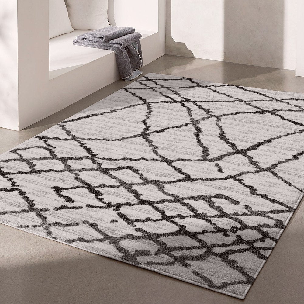 5' X 8' Gray And Black Modern Abstract Area Rug
