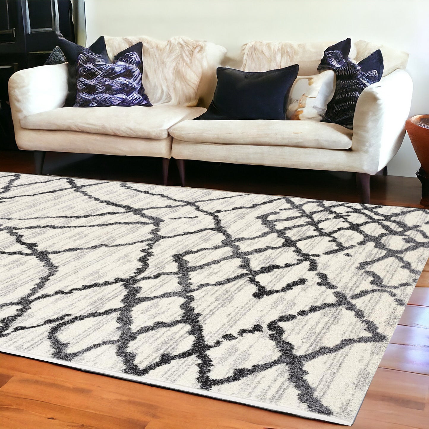 5' X 8' Gray And Black Modern Abstract Area Rug