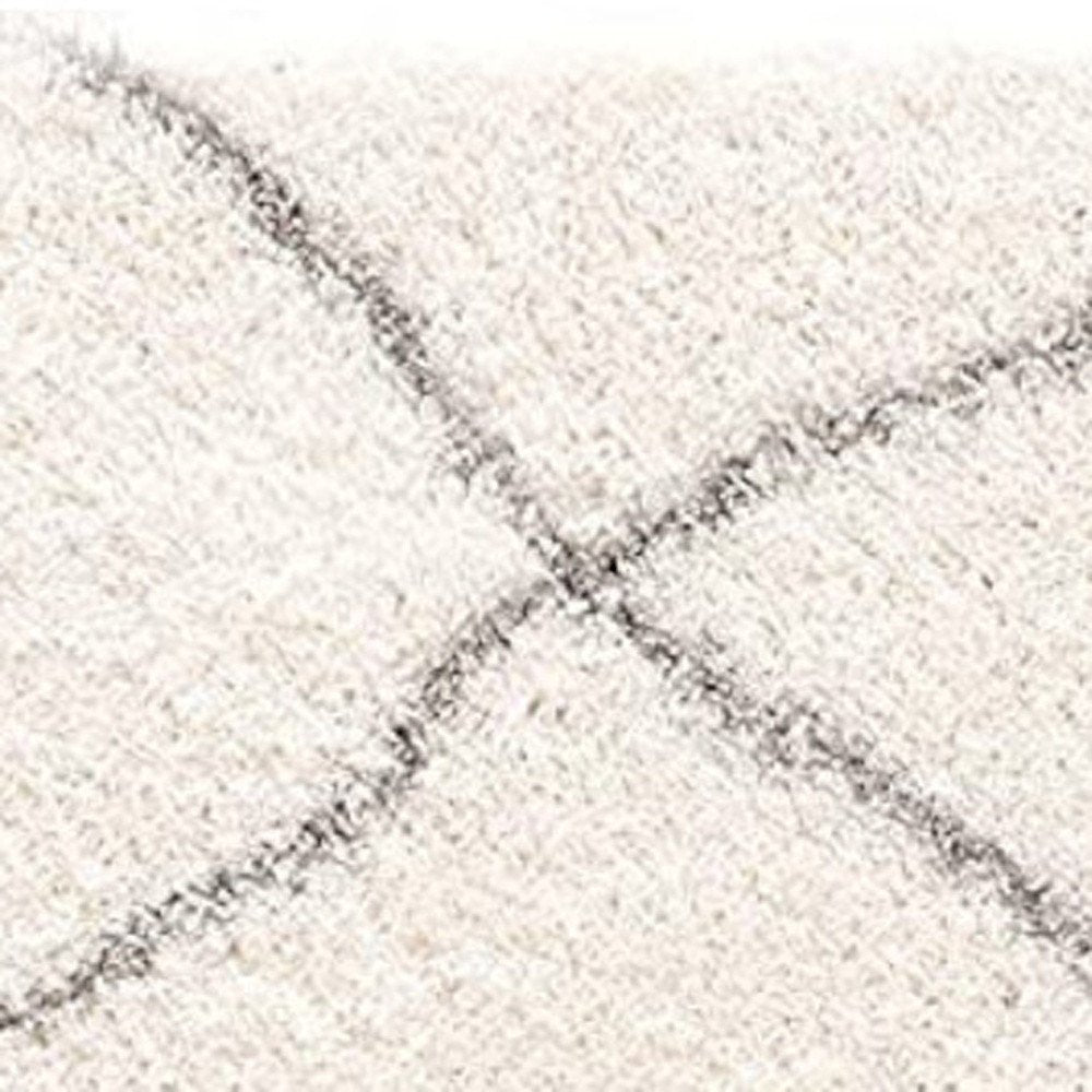 4' X 6' Ivory Modern Uneven Lattice Area Rug