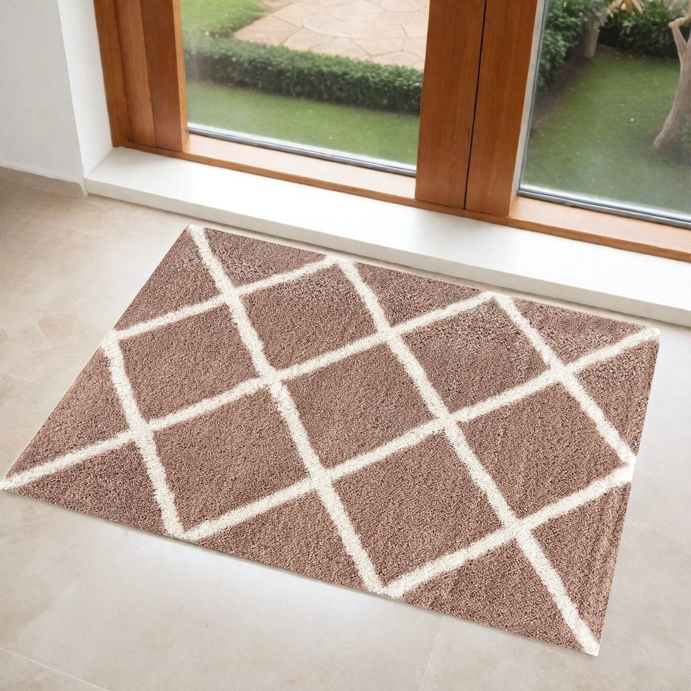 5' X 8' Beige Geometric Area Rug