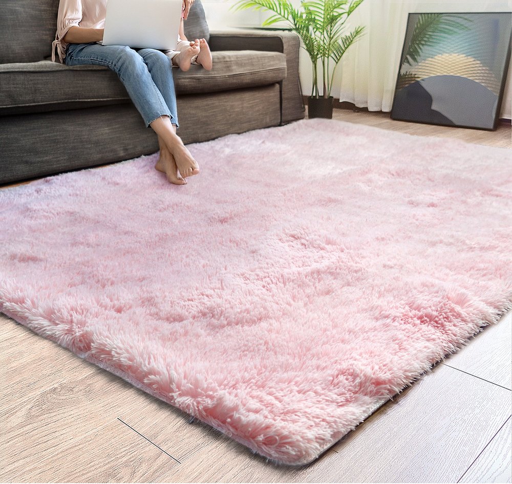 5' X 7' Pink Shag Area Rug
