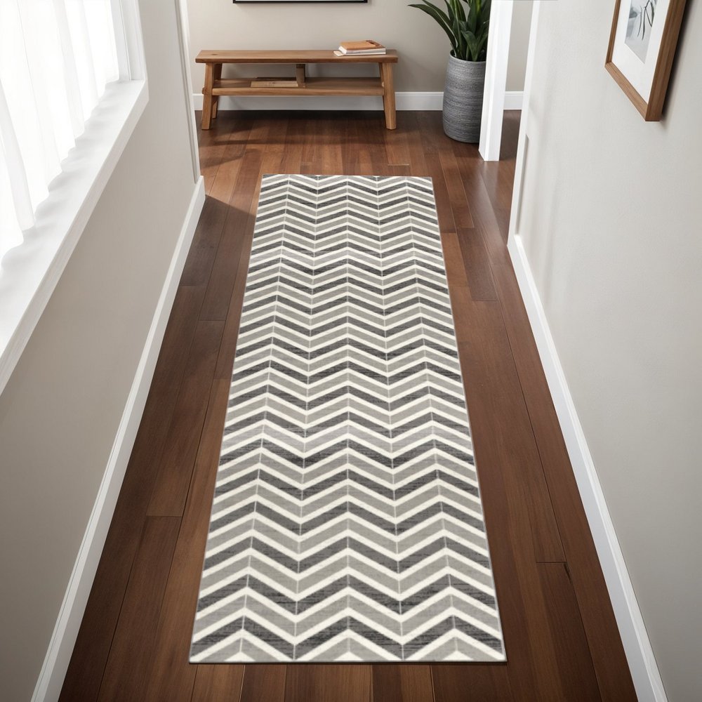 2' X 4' Gray And Ivory Chevron Distressed Area Rug