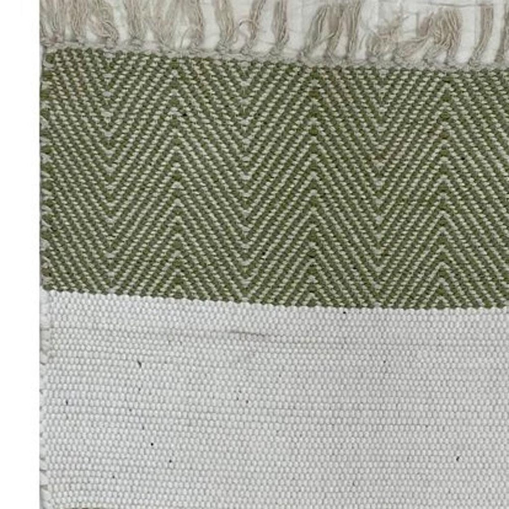 2' X 4' Green And White Hand Woven Area Rug