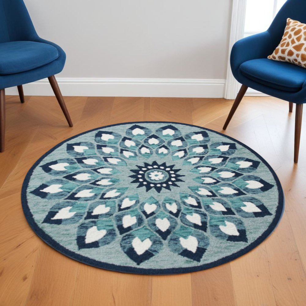 6' Blue And White Round Wool Hand Tufted Area Rug