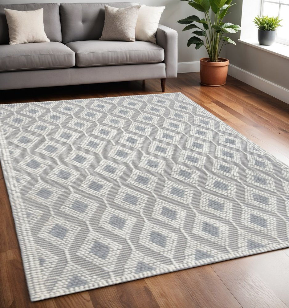 5' X 7' Gray and Ivory Geometric Handmade Area Rug