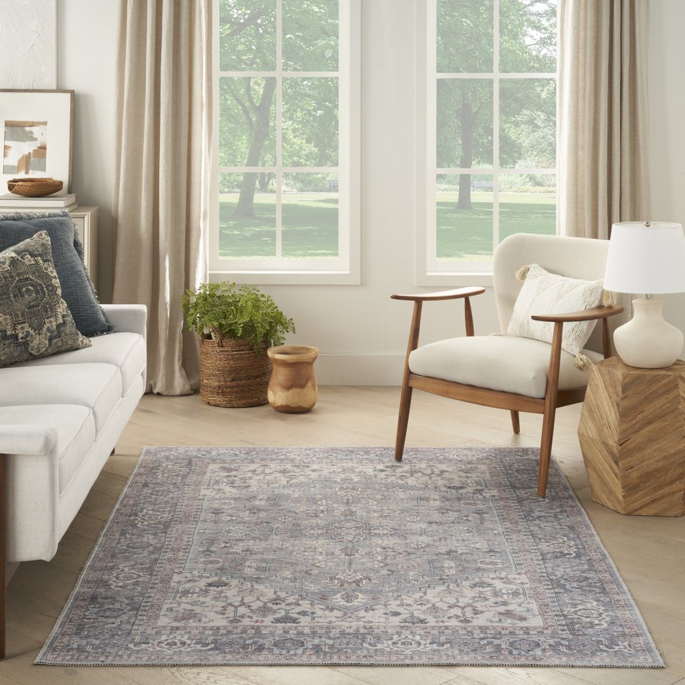 4' X 6' Grey Oriental Power Loom Distressed Washable Area Rug