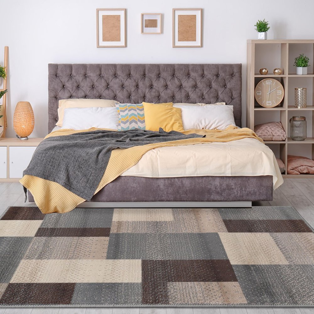 4' X 6' Gray Tan And Brown Patchwork Area Rug