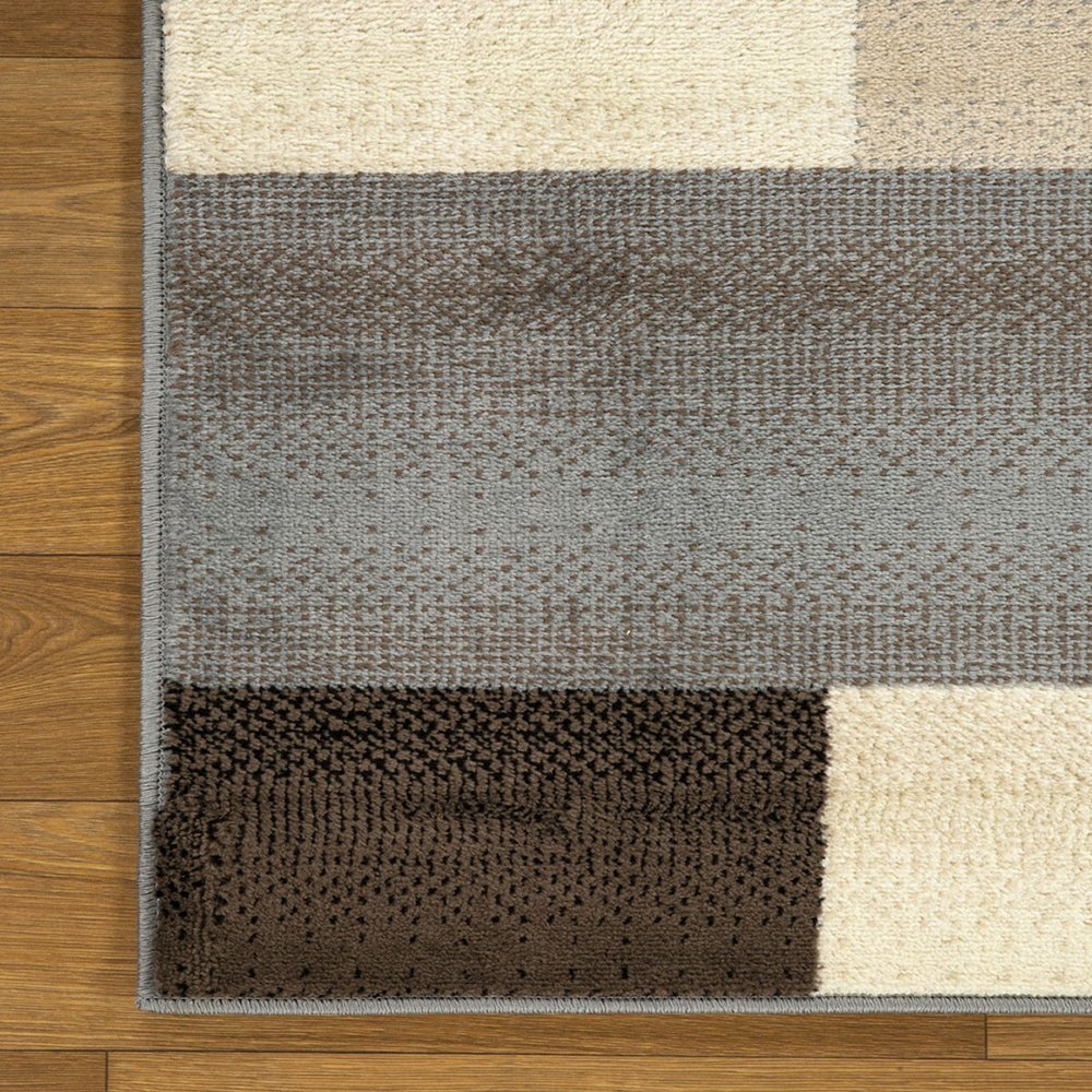 5' X 8' Gray Tan And Brown Patchwork Area Rug