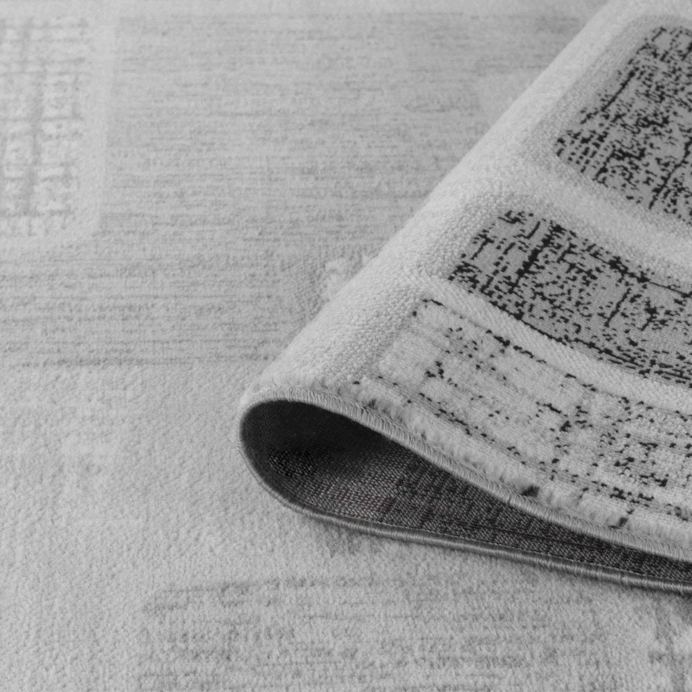 4' X 6' Grey Geometric Area Rug