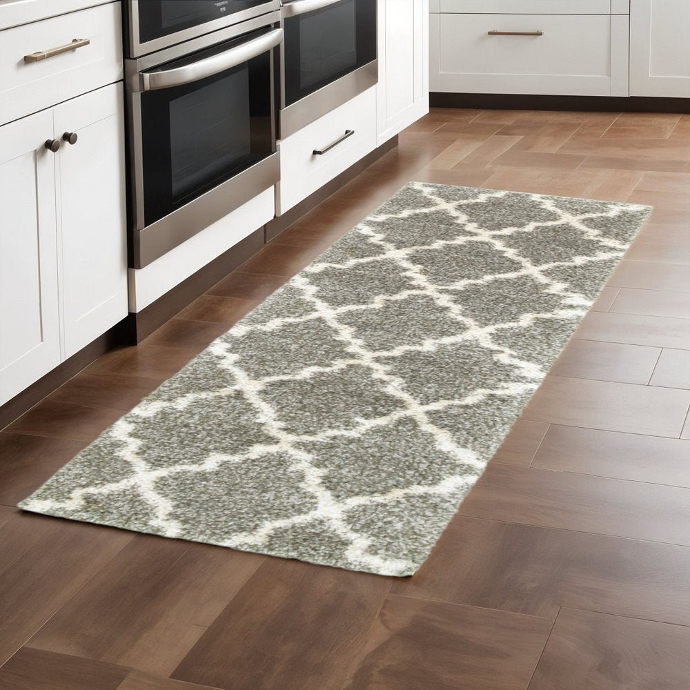 4' X 6' Grey And Ivory Geometric Shag Power Loom Stain Resistant Area Rug