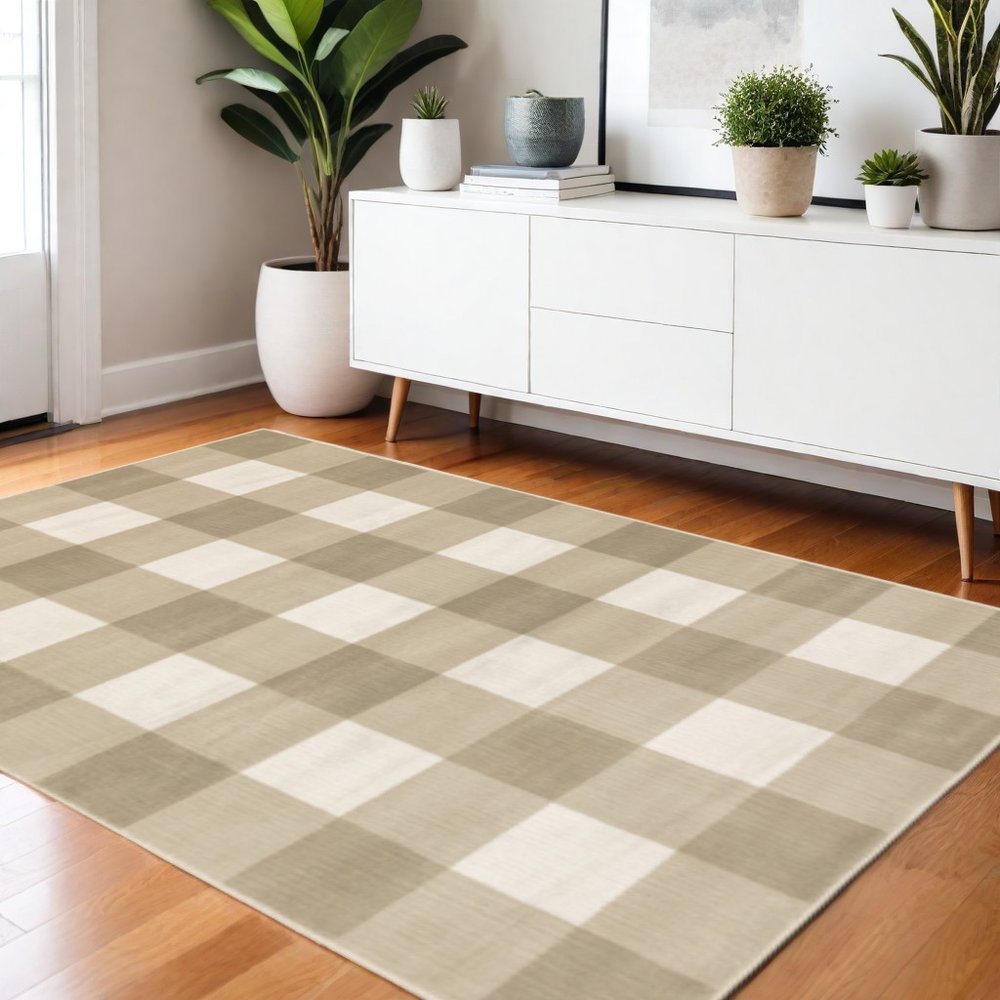 5' X 7' Beige And Ivory Geometric Power Loom Stain Resistant Area Rug